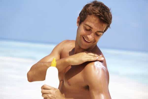 Bảo vệ da trước tác động của ánh nắng mặt trời (tia UV)