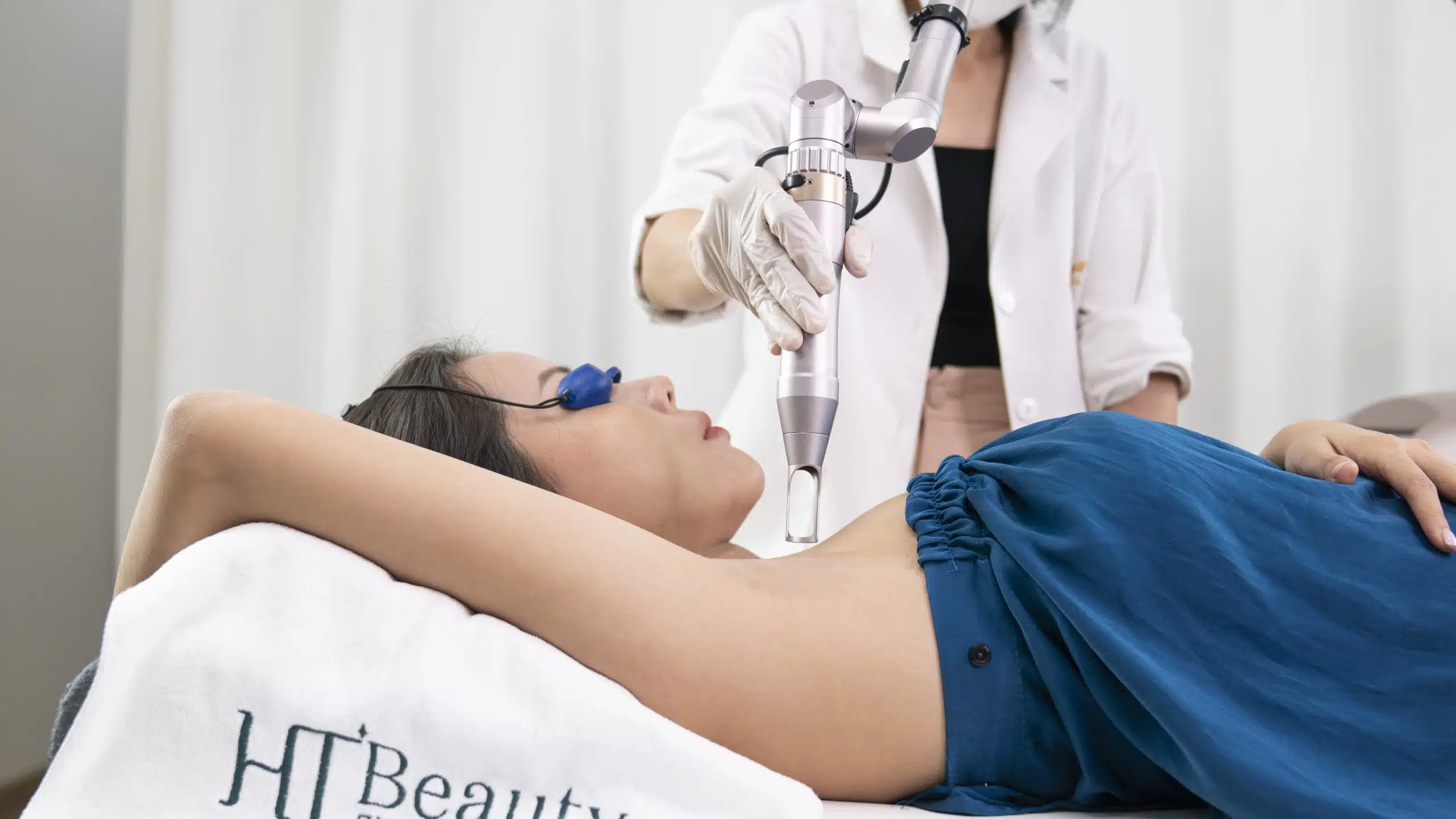 Điều trị thâm nách bằng Laser
