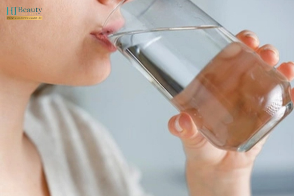 Cách giúp da giảm tiết dầu nhờn vào mùa hè